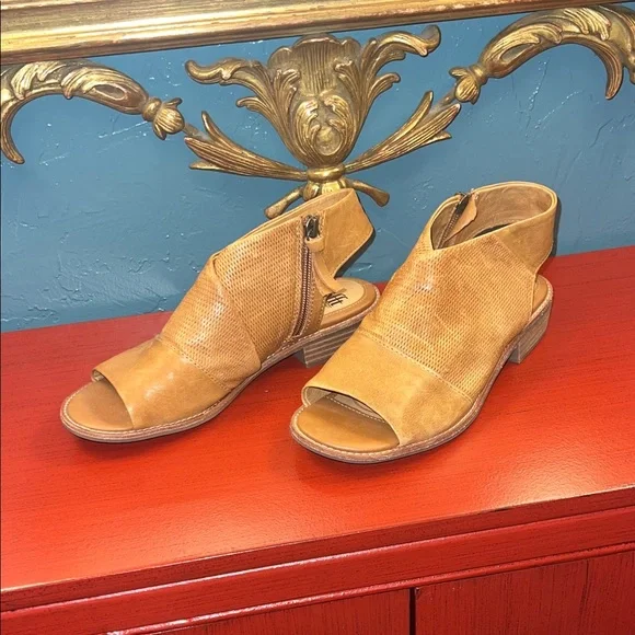 Sofft open toe sandal shoe - Picture 1 of 7